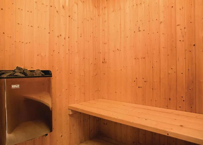 With Sauna 156 * 布洛克胡斯